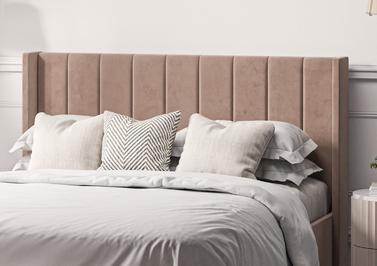 Harmony Med vingar Classic Hugo Linen Klädd Sängstomme med ottomane