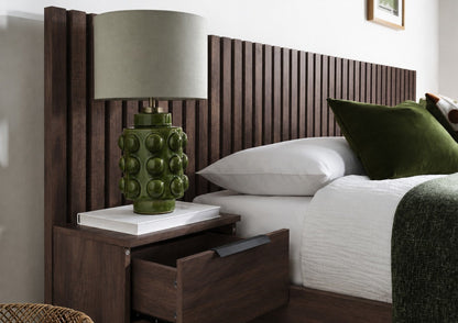 Molle Walnut Finish Hotel Sängstomme med ottomane