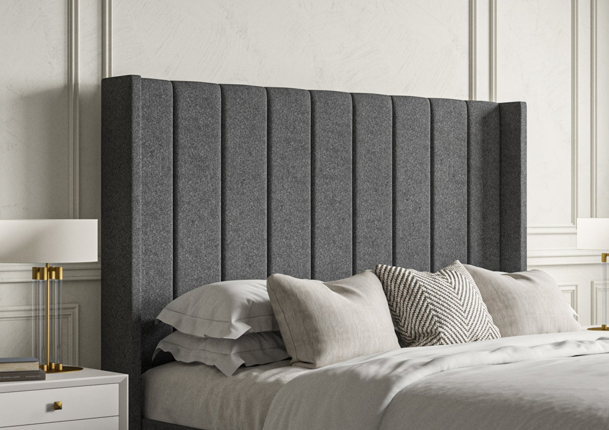 Opulence Med vingar Grand Arran Pebble Klädd Sängstomme med ottomane