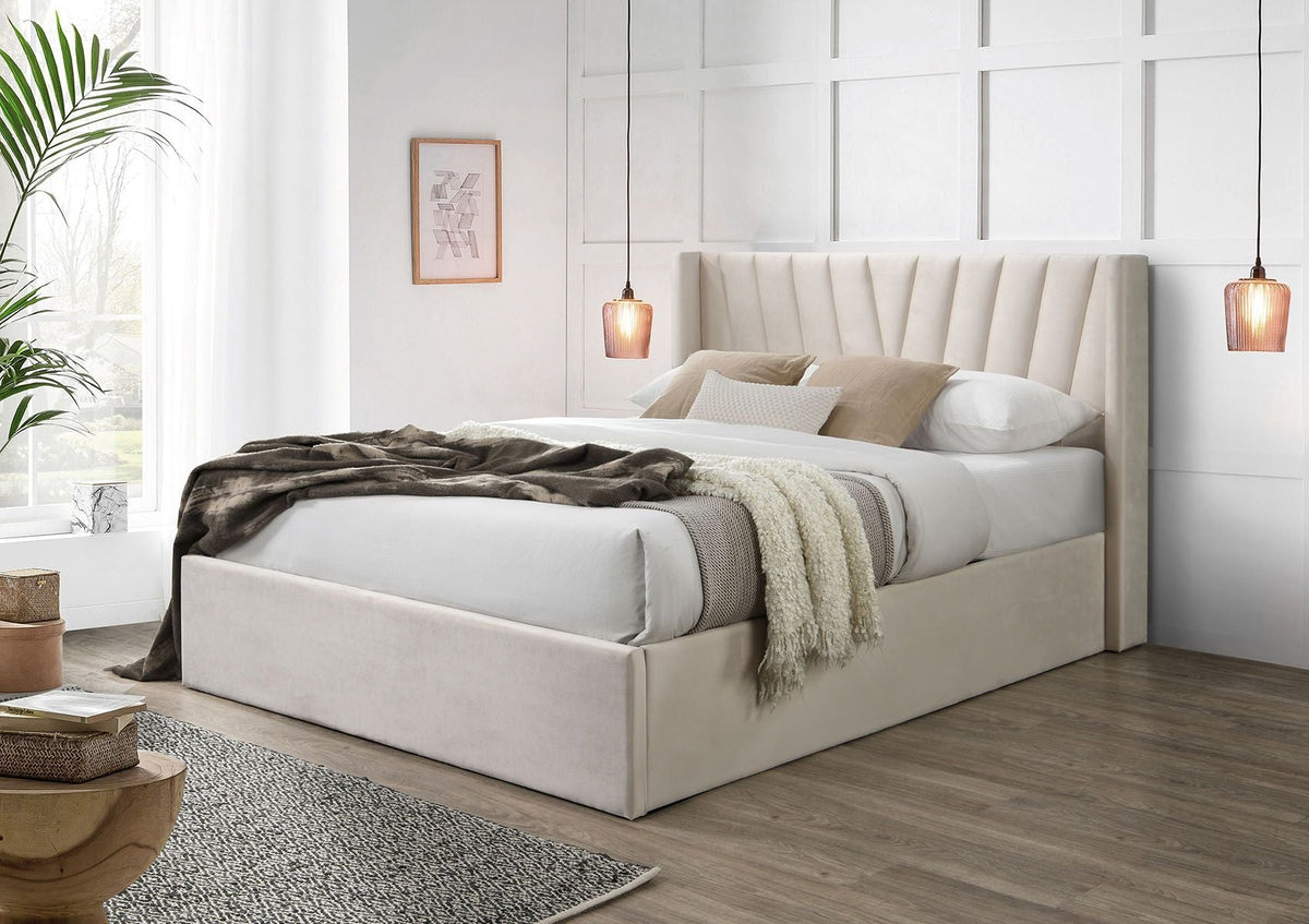 Salerno Beige Med vingar Klädd Sängstomme med ottomane